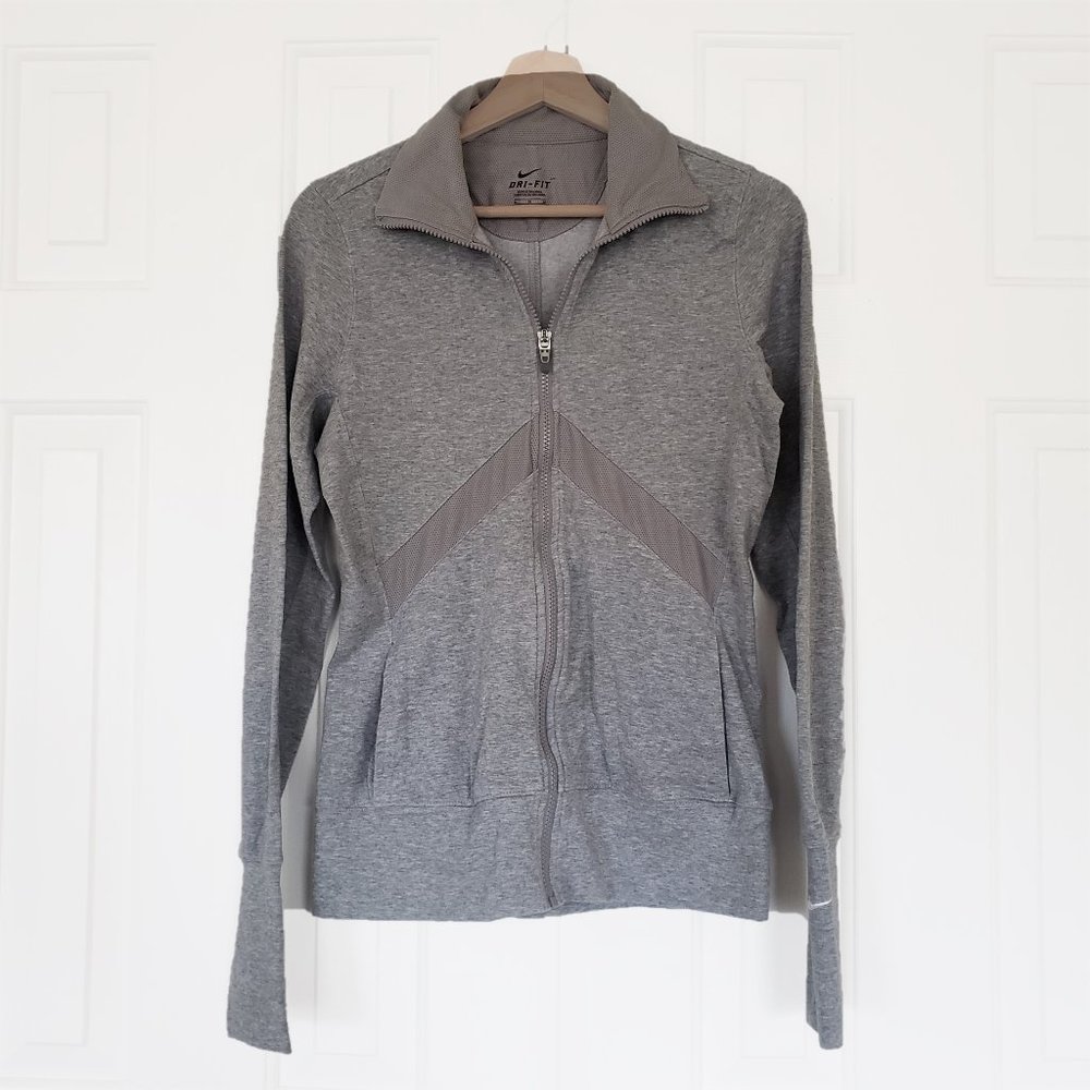 Nike Dri-Fit Full Zip Jacket - Pockets & Thumb Holes! Size M